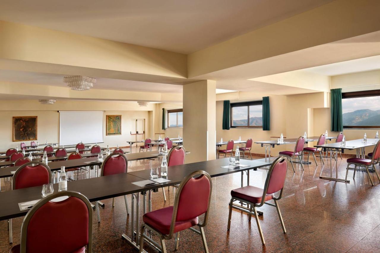 Renaissance Tuscany Il Ciocco Resort & Spa Barga Exterior foto