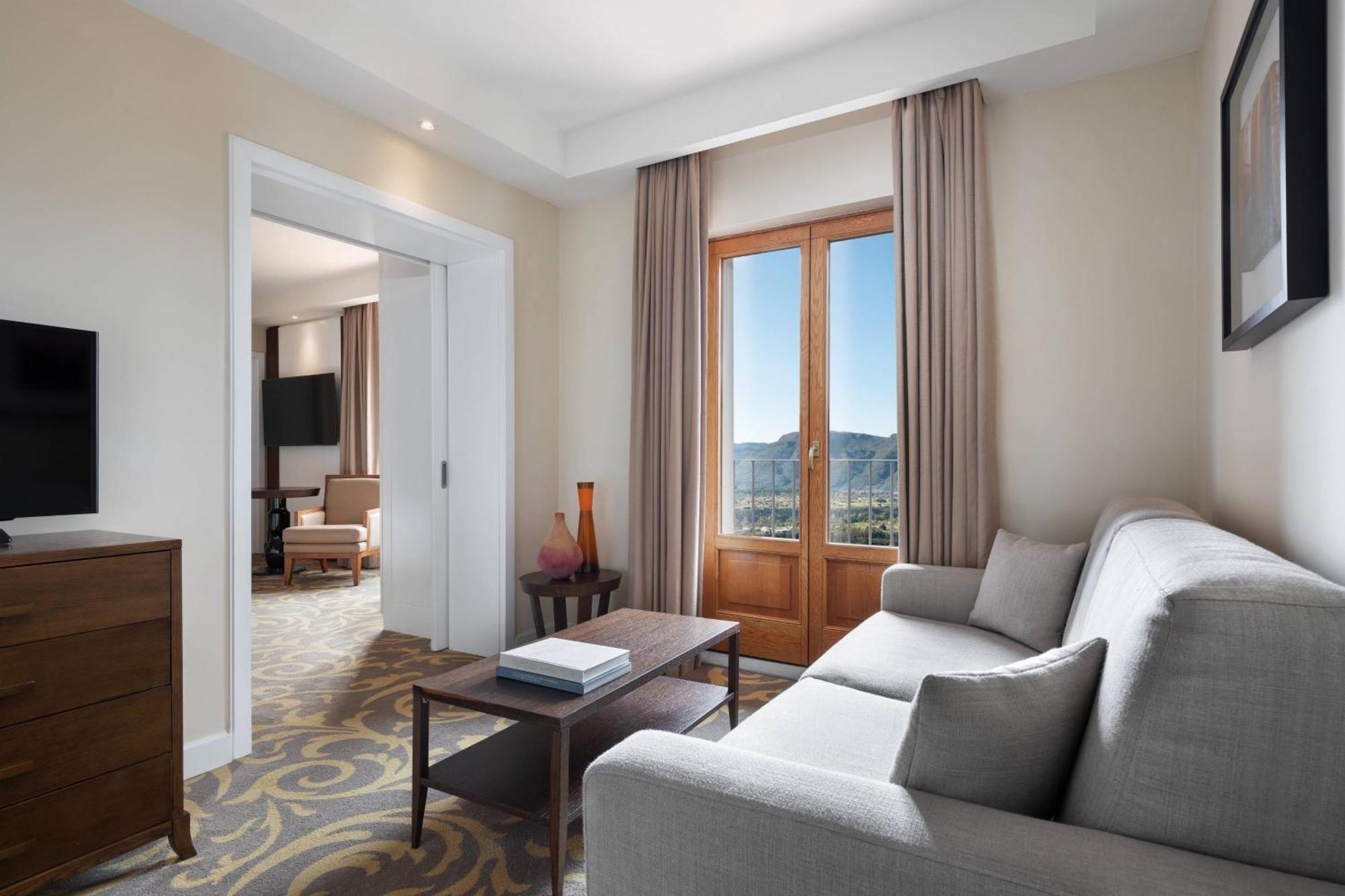 Renaissance Tuscany Il Ciocco Resort & Spa Barga Exterior foto