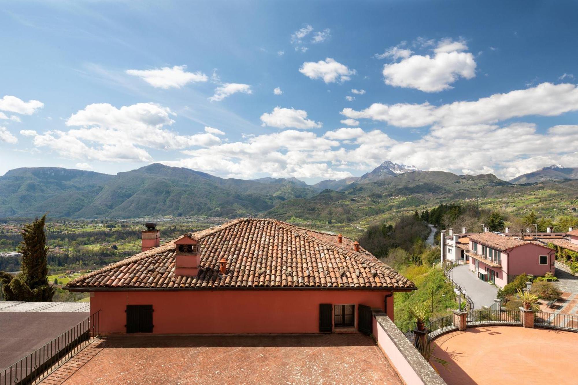 Renaissance Tuscany Il Ciocco Resort & Spa Barga Exterior foto